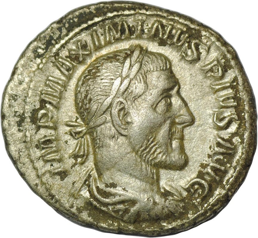 Монета Денарий 235-238 Максимин I Фракиец Виктория Римская Империя