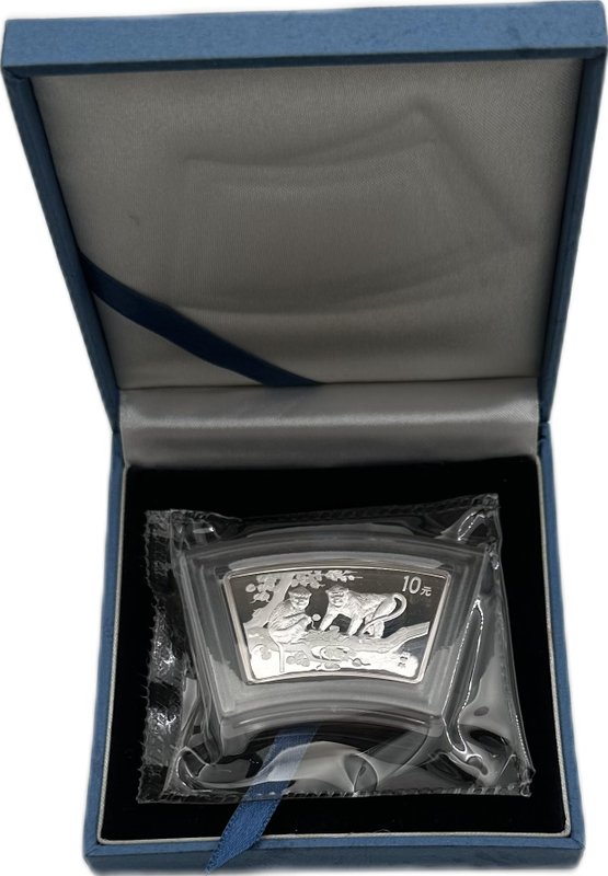 Монета 10 юаней 2004 Год обезьяны Китай