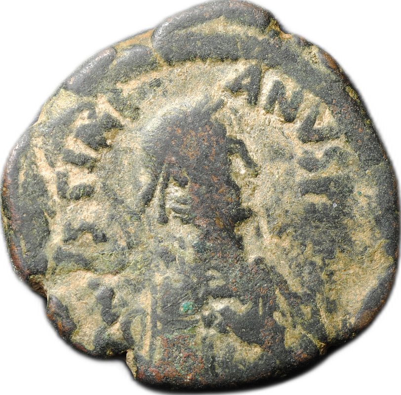 Монета Фоллис 527 - 538 Юстиниан I Бюст в диадеме вправо Византия