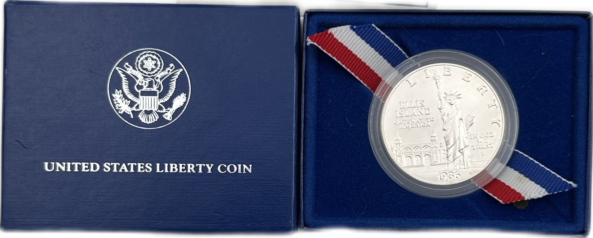 Монета 1 доллар 1986 P 100 лет статуе Свободы Остров Эллис UNC США в футляре
