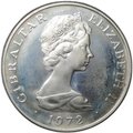 Монета 25 новых пенсов 1972 25 лет свадьбе Королевы Елизаветы II и Принца Филиппа Гибралтар