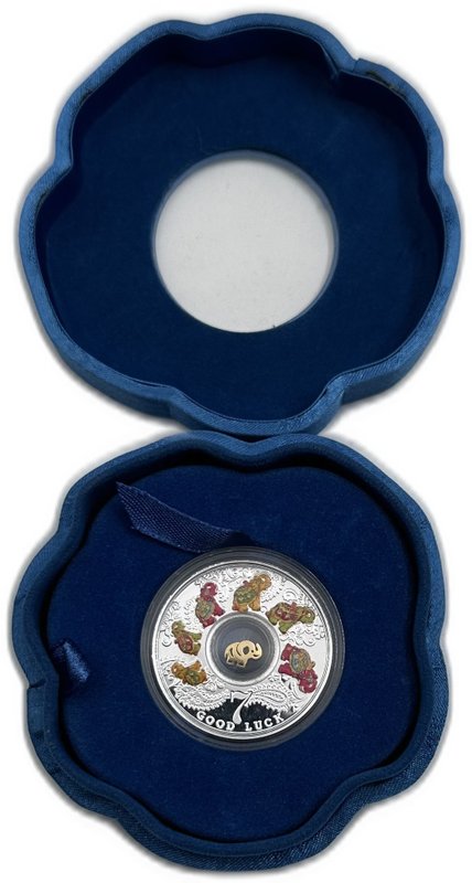 Монета 500 франков 2016 Счастливая семерка Семь слонов Удача Камерун