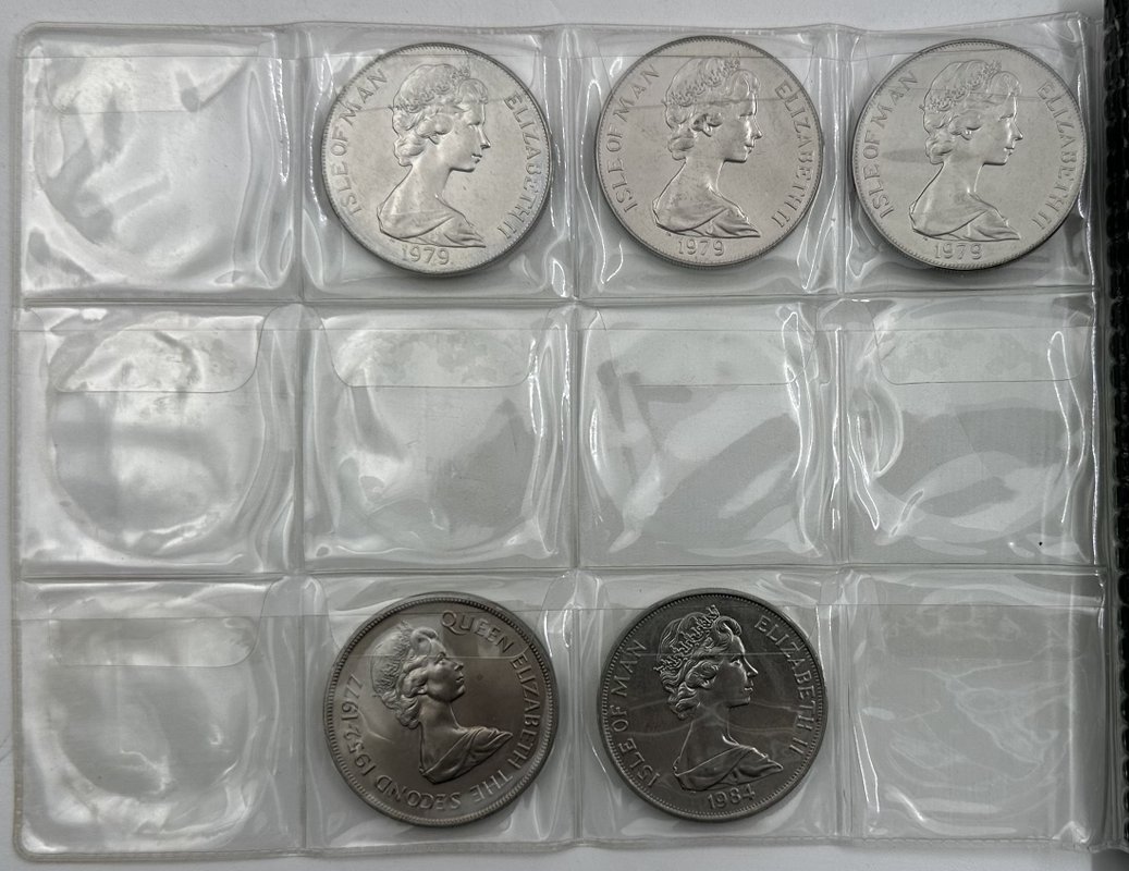 Подборка монет 25 пенсов, 1 крона, доллар 1977-2008 Гибралтар, Остров Мэн, Тристан-да-Кунья, Джерси, Гернси, Бермуды 41 штука