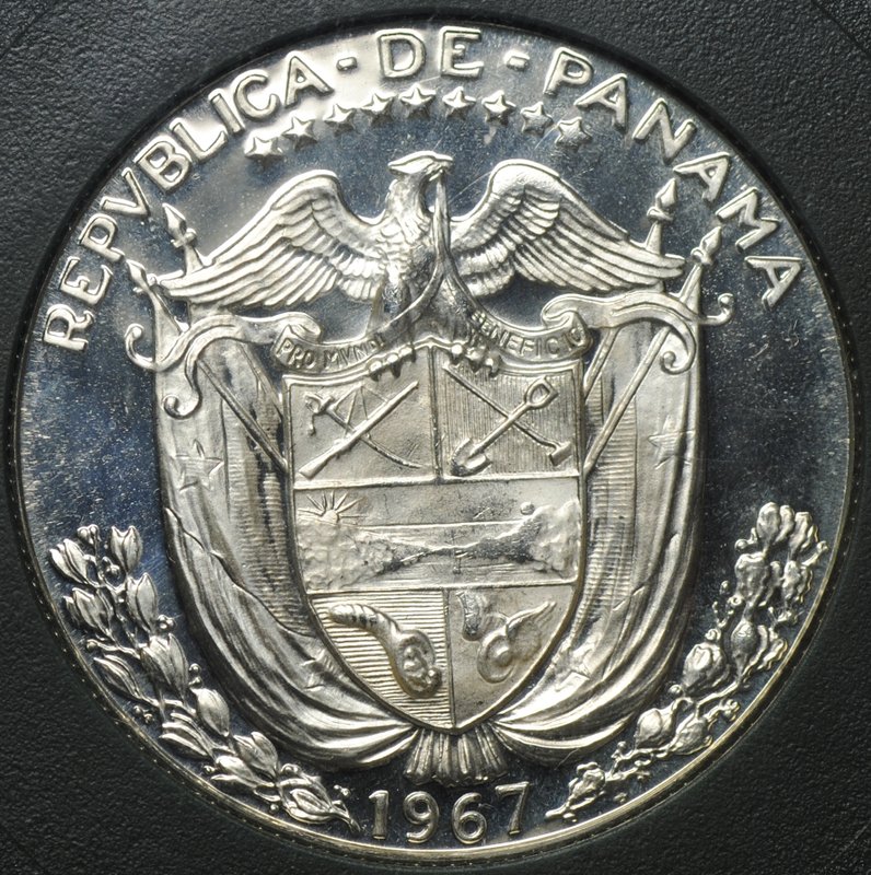 Монета 1/2 бальбоа 1967 Васко Нуньес де Бальбоа Панама
