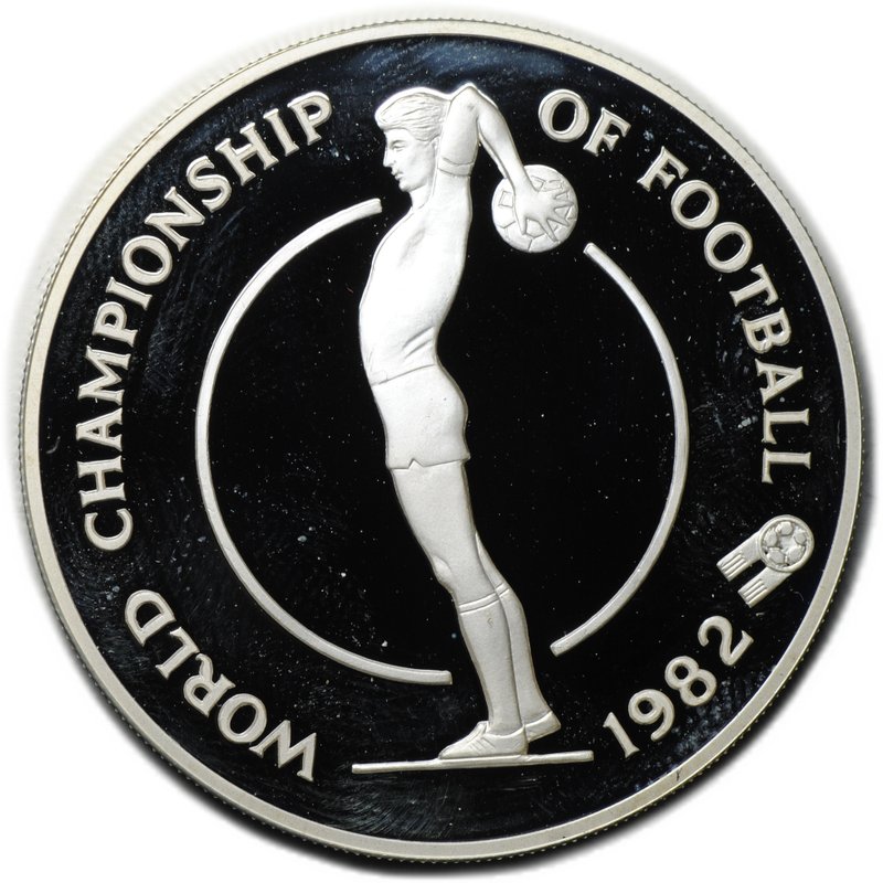 Монета 10 долларов 1982 Чемпионат мира по футболу Ямайка