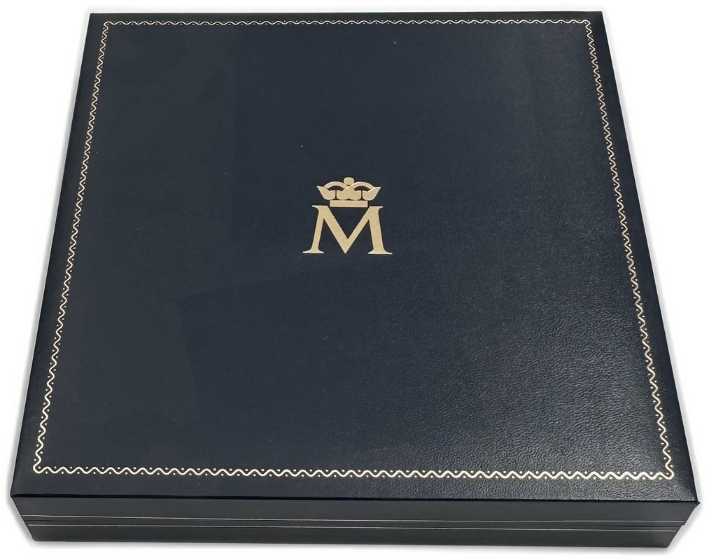 Набор 1, 5, 10, 25, 50, 100, 200, 500, 2000 песет 2000-2001 Последние песеты Испания