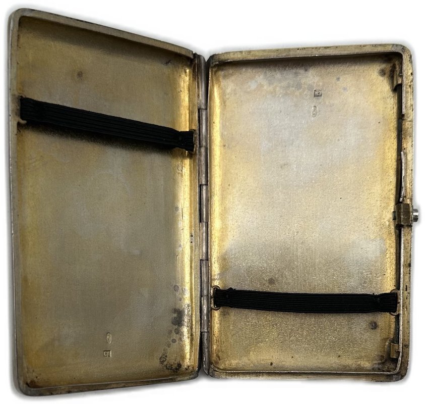 Серебряный портсигар с цветочным орнаментом серебро 84 пробы клеймо СН 133 грамма