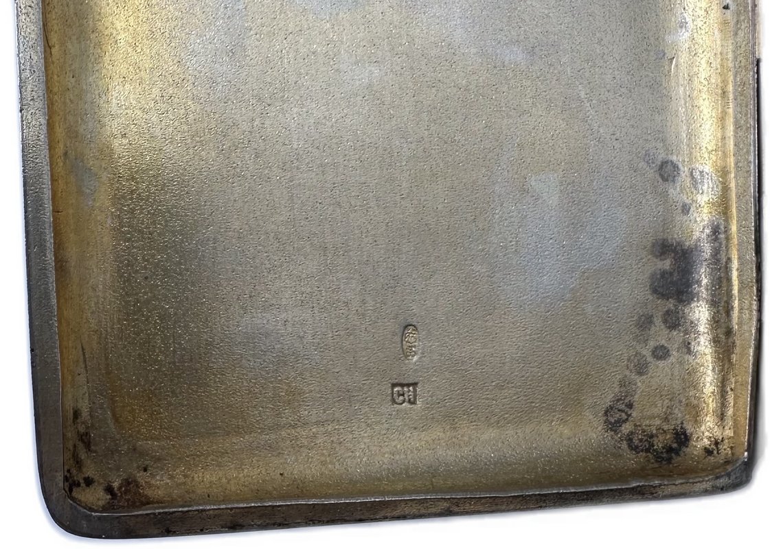 Серебряный портсигар с цветочным орнаментом серебро 84 пробы клеймо СН 133 грамма