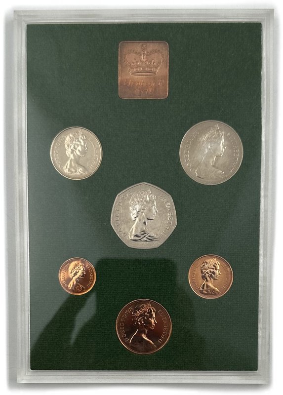 Годовой набор 1/2, 1 пенни, 2, 5, 10, 50 пенсов 1975 Великобритания и Северная Ирландия 6 монет